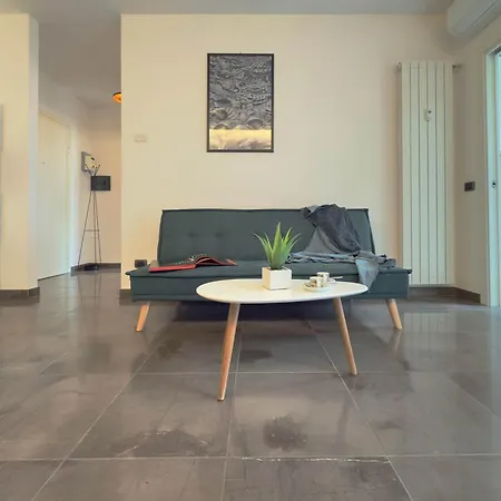 Apartman Casa Luca Center & Flat With Sunny Terrace *