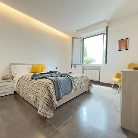 Apartman Casa Luca Center & Flat With Sunny Terrace Milánó